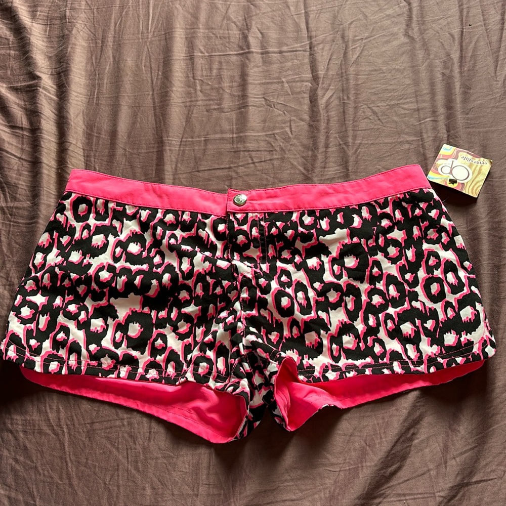 Op shorts